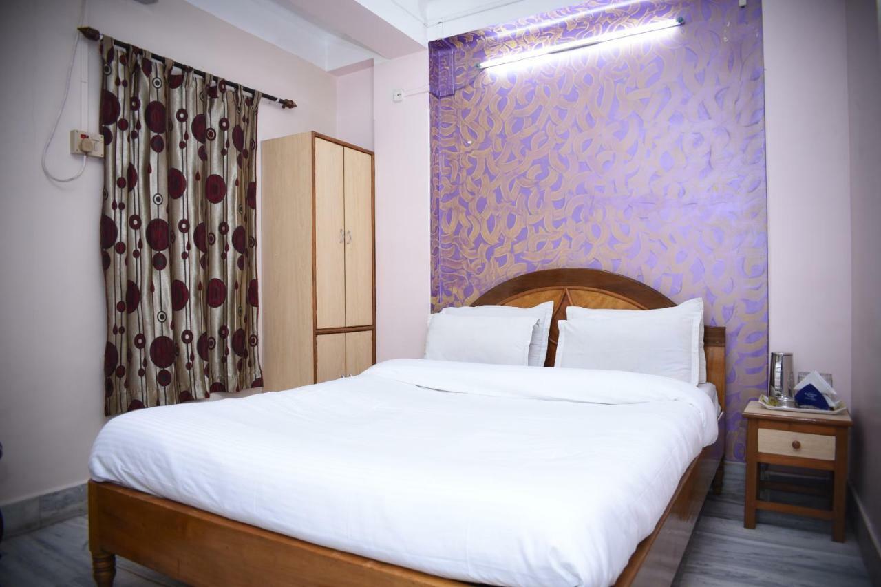 Spot On 37646 Hotel Centre Palace Silchar Bagian luar foto