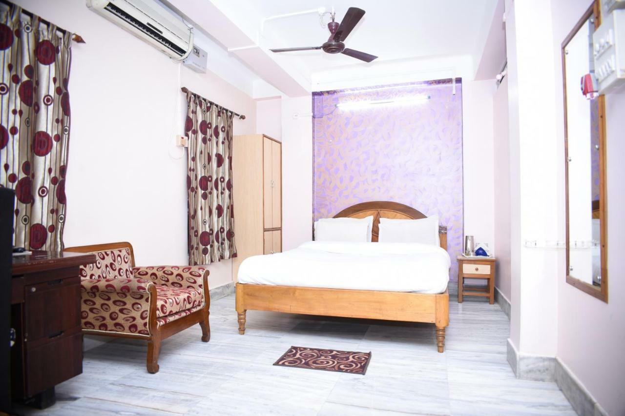 Spot On 37646 Hotel Centre Palace Silchar Bagian luar foto