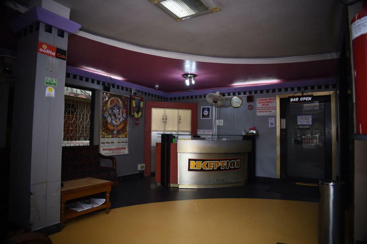Spot On 37646 Hotel Centre Palace Silchar Bagian luar foto